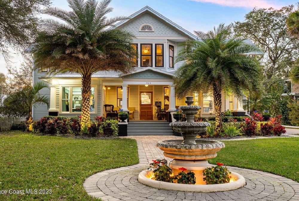 Office building construction services in Astor, FL
